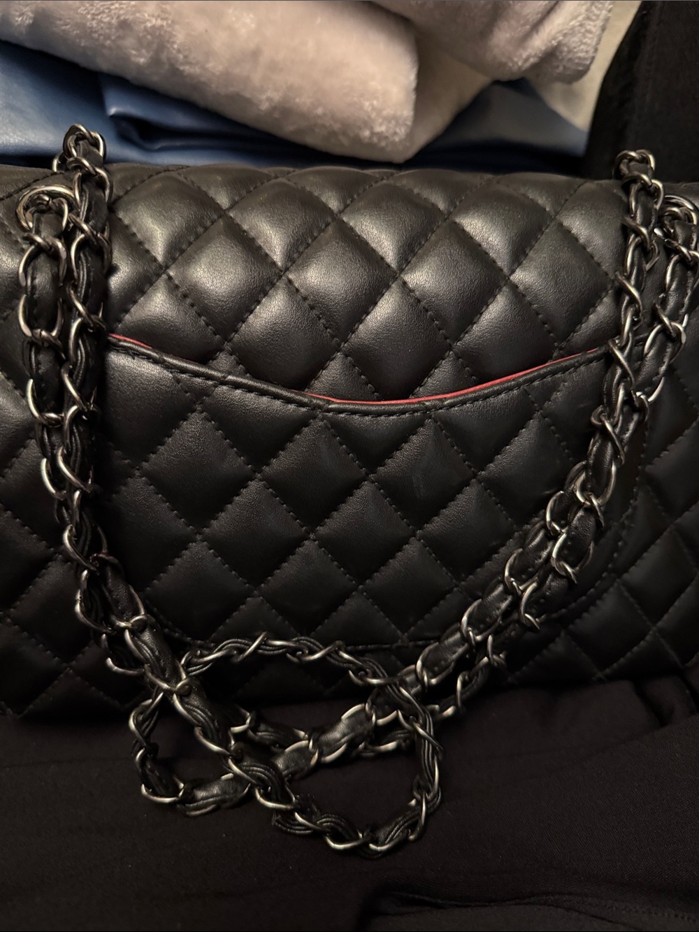 Inspired Black Quilted Lambskin Shoulder Bag with Silver-Tone CC - Picture 3 of 5